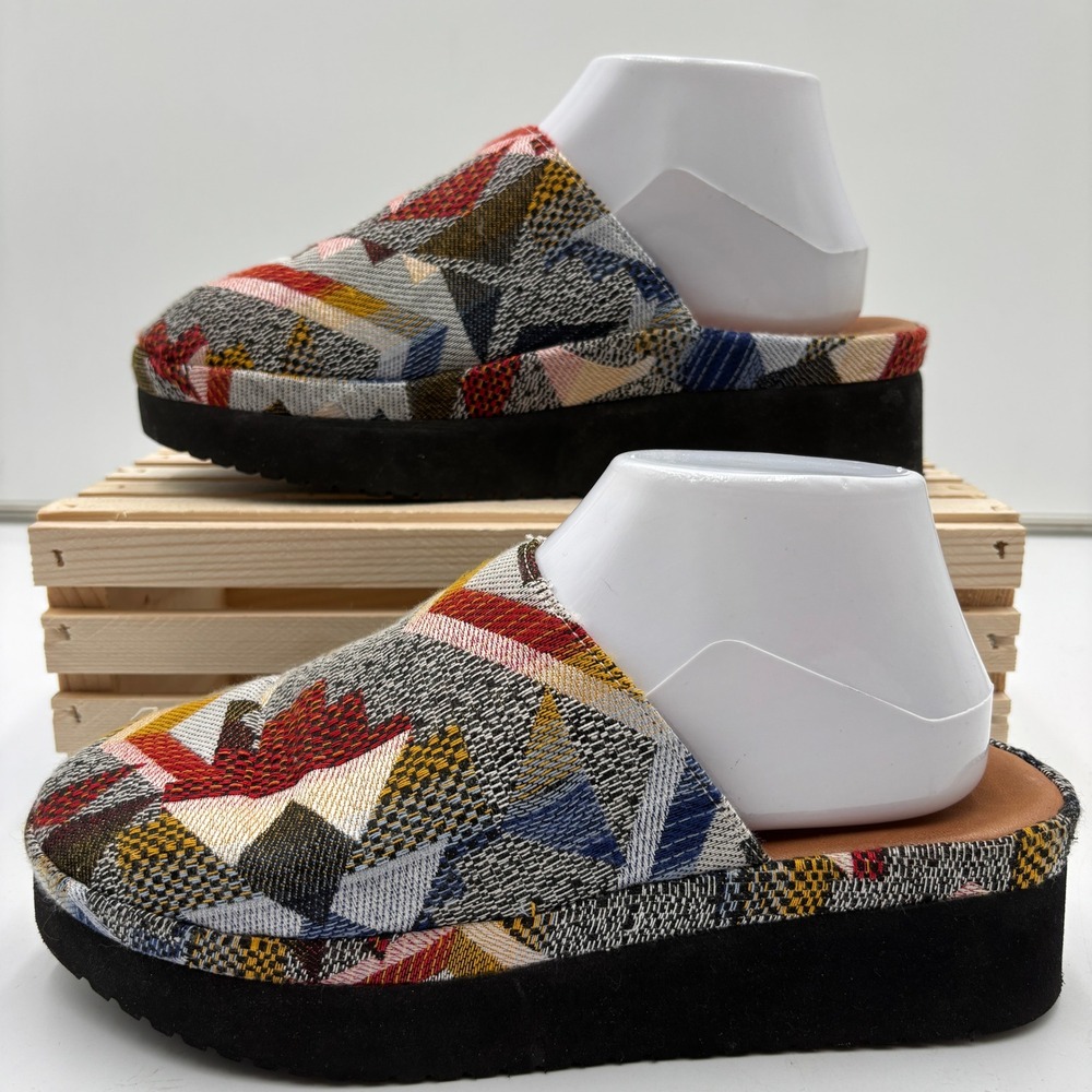 L'Amour Des Pieds Adelise Multicolor Southwestern Aztec Mules Clogs Size 8.5